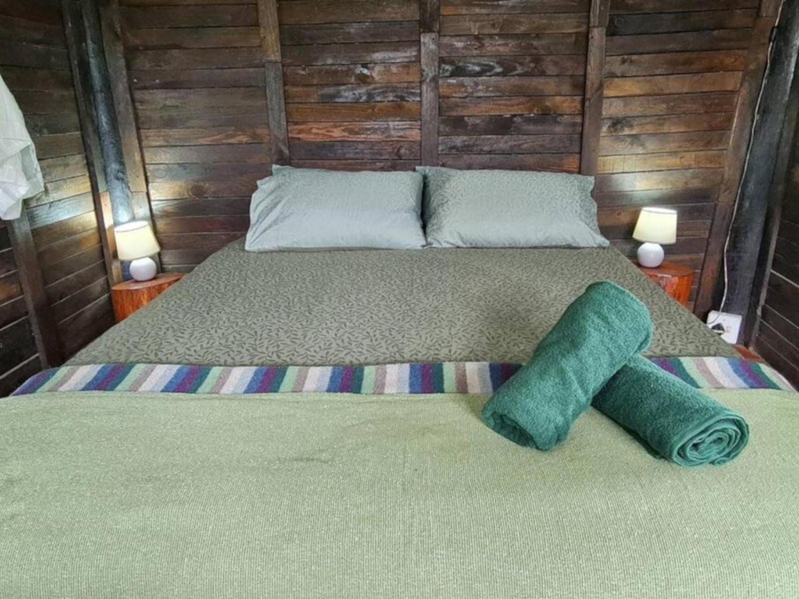 Tsitsikamma Wolf Sanctuary Eco Cabins & Teepees Стормсрівер Номер фото