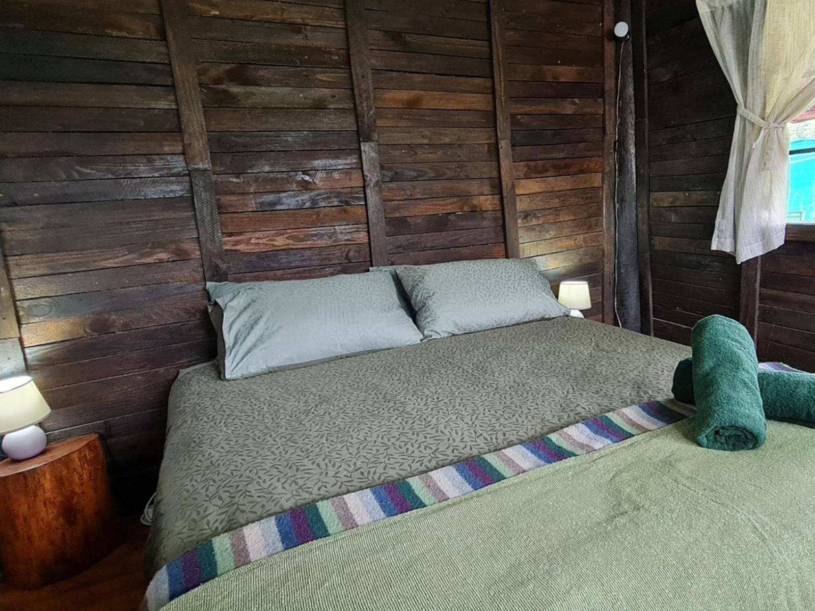 Tsitsikamma Wolf Sanctuary Eco Cabins & Teepees Стормсрівер Номер фото